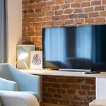 Rynek Stare Miasto Apartment 5A - Klima Netflix